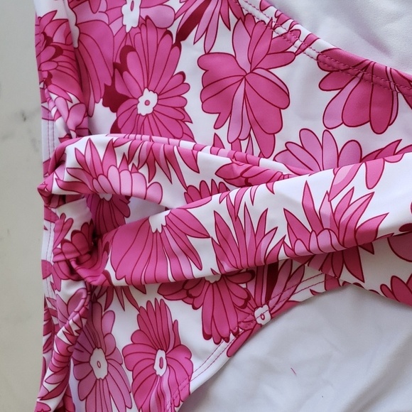 FERBIA Falbala High Waisted Ruffle Accented Bikini in Rose Red Size L - Picture 12 of 15